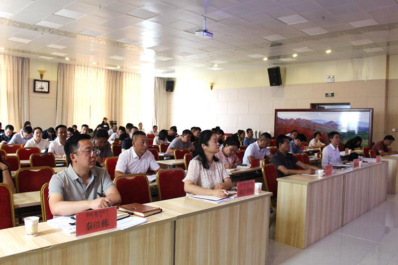 尖扎县召开县委理论学习中心组（扩大）学习会暨安全生产工作专题辅导会